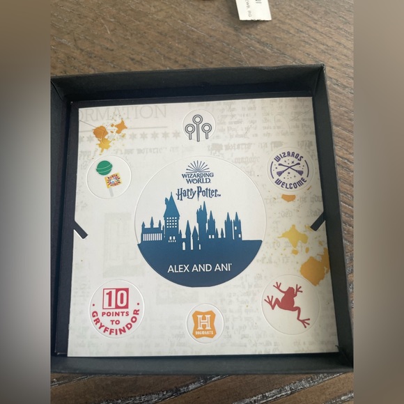 ⚡️ NWT Alex and Ani Harry Potter™ From Pumpkin Juice To Butter Beer Charm Bangle - Picture 8 of 9